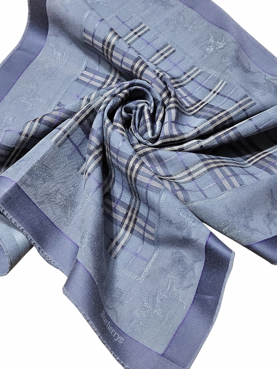 BURBERRY SCARF - Picture 8 of 13